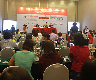 Vietnams Leading Exhibition on Machine Tools for Mold & Die Making and Injection Technologies for Plastics Manufacturing. August 26-28, 2015, I.C.E. Hanoi